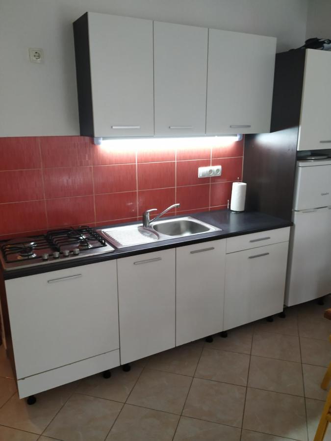 Studio Apartman Violeta II - 50M From The Beach トロギール エクステリア 写真