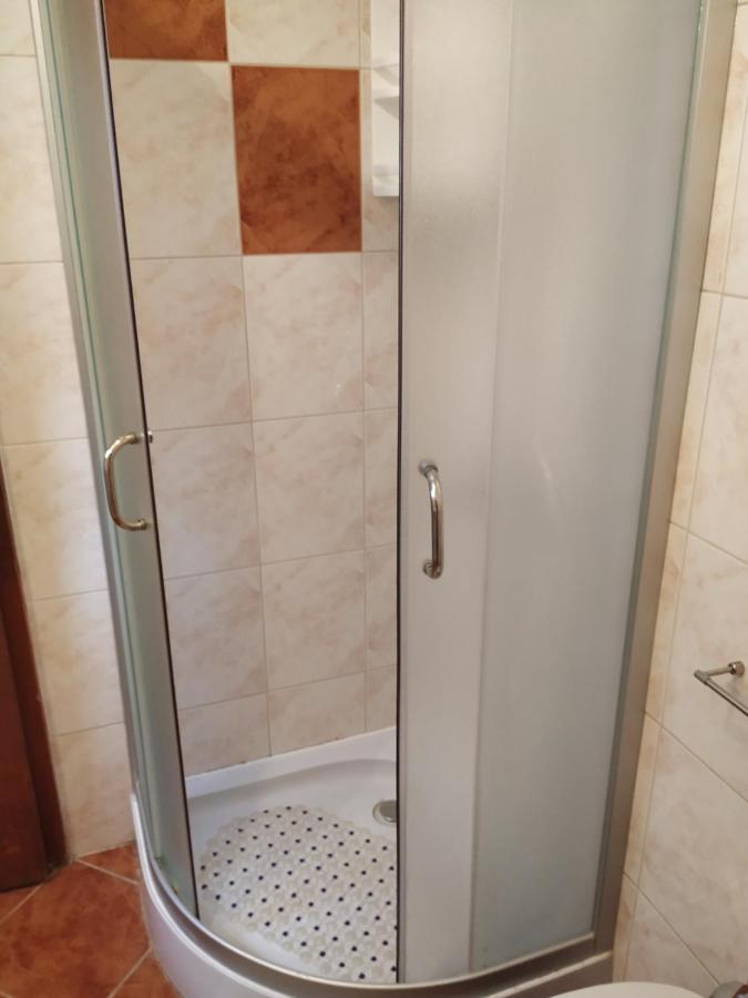 Studio Apartman Violeta II - 50M From The Beach トロギール エクステリア 写真